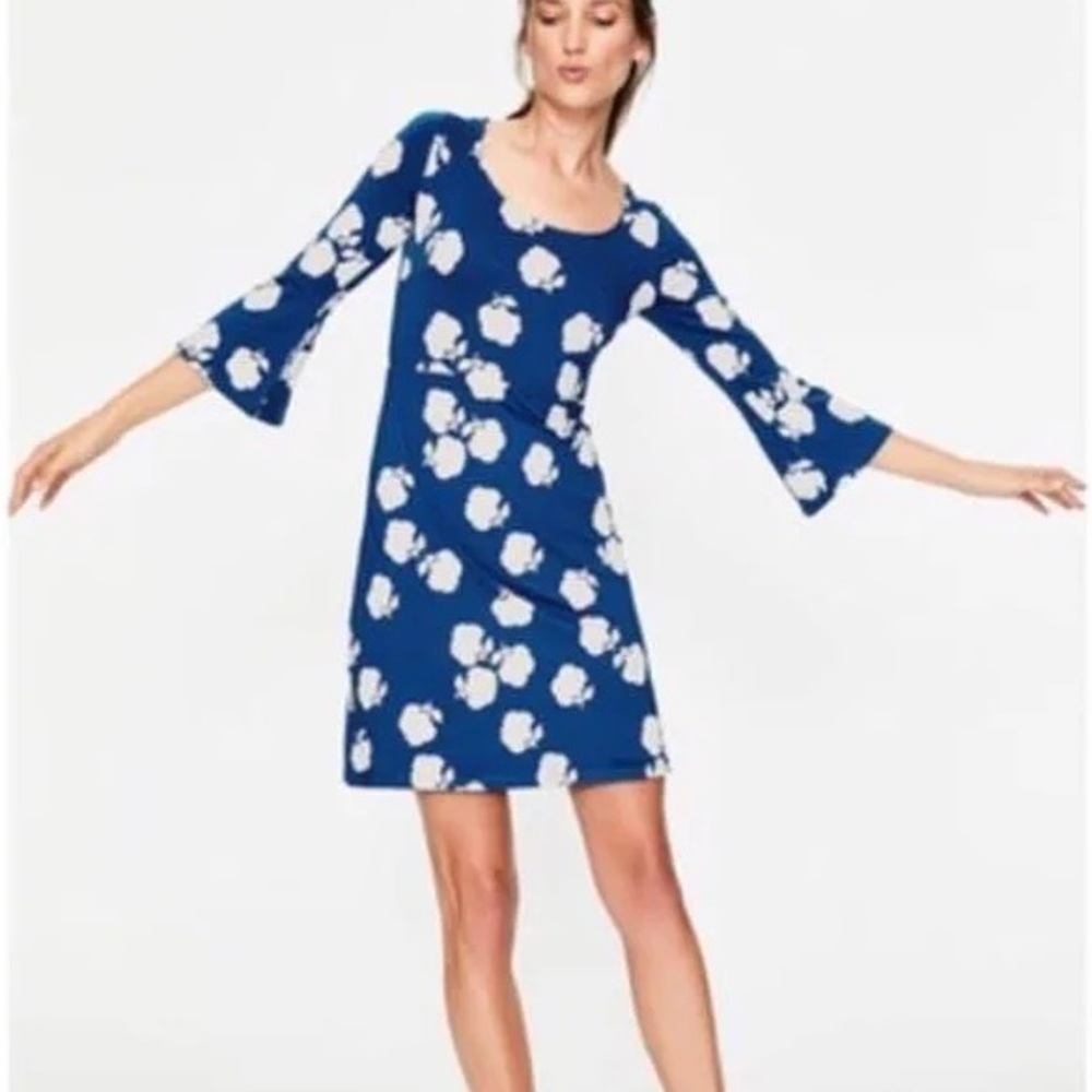 Boden Dress Bell Sleeve floral Blue white women’s size 2